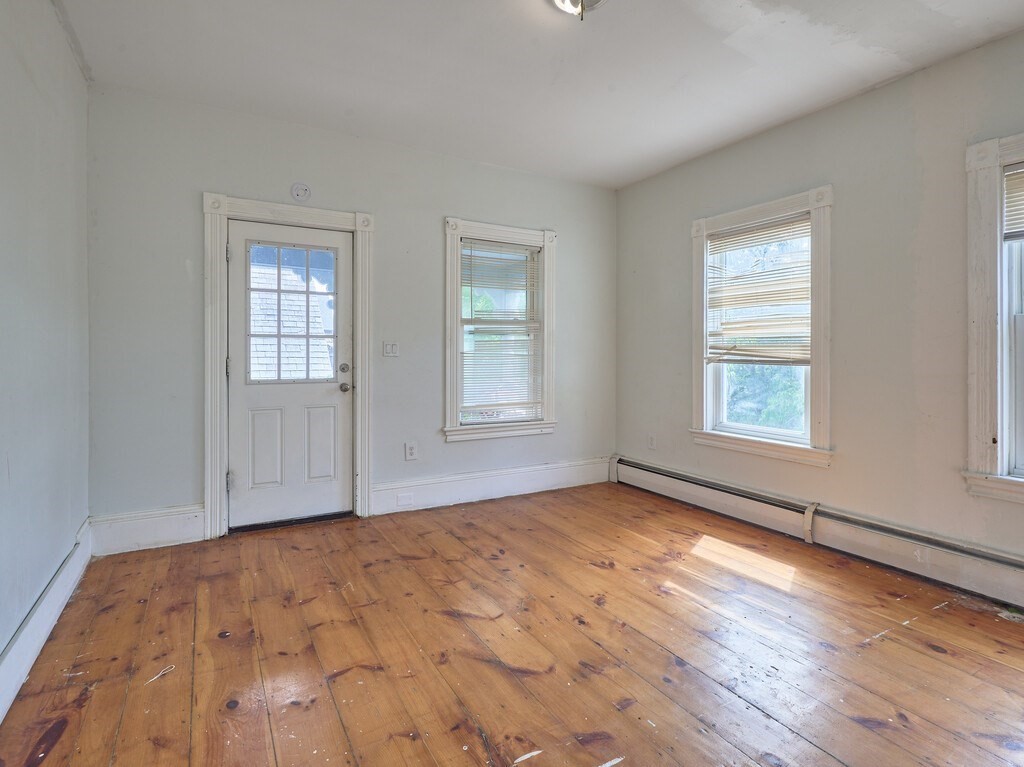 34 Garnet St