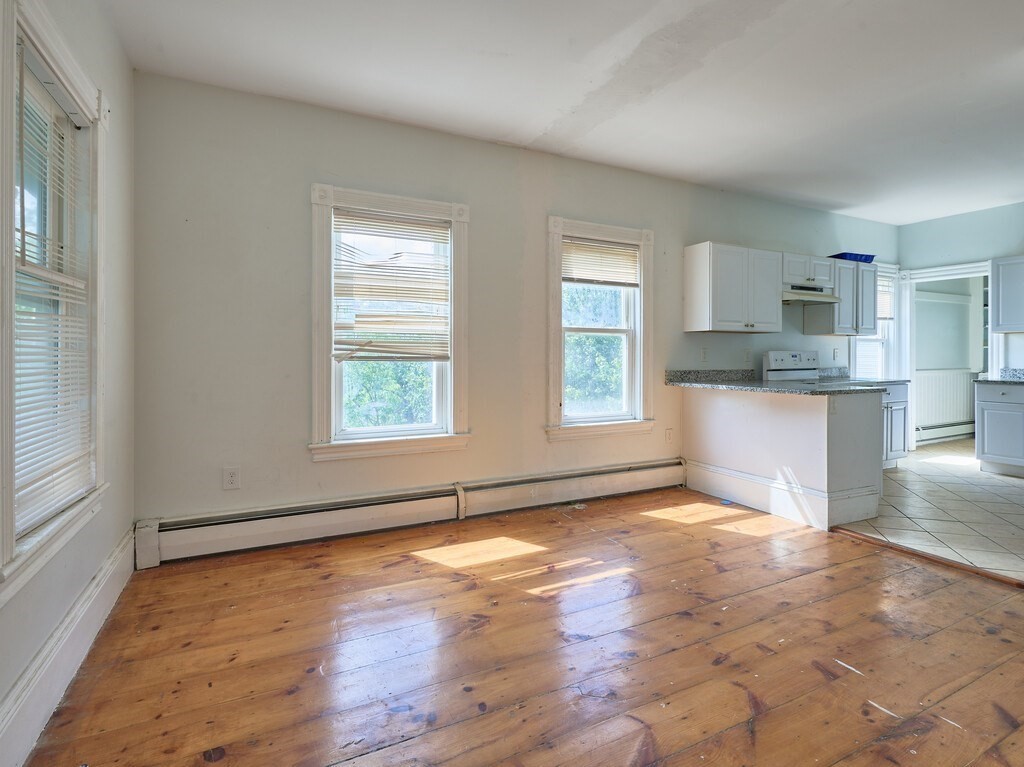 34 Garnet St