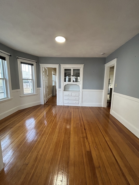 Click for 17 Oakland St #17, Watertown, MA slideshow