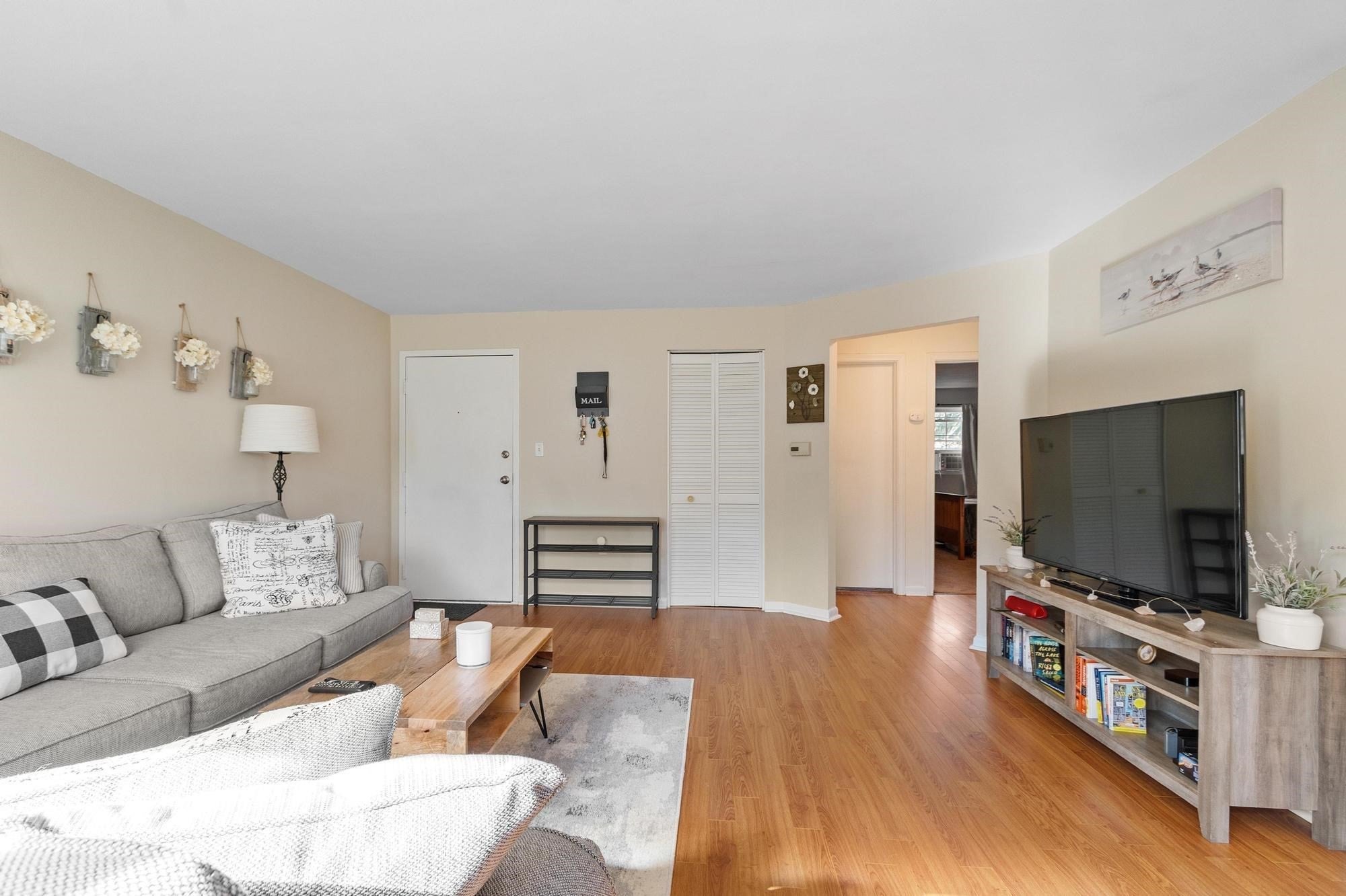 23 Edgelawn Ave 5