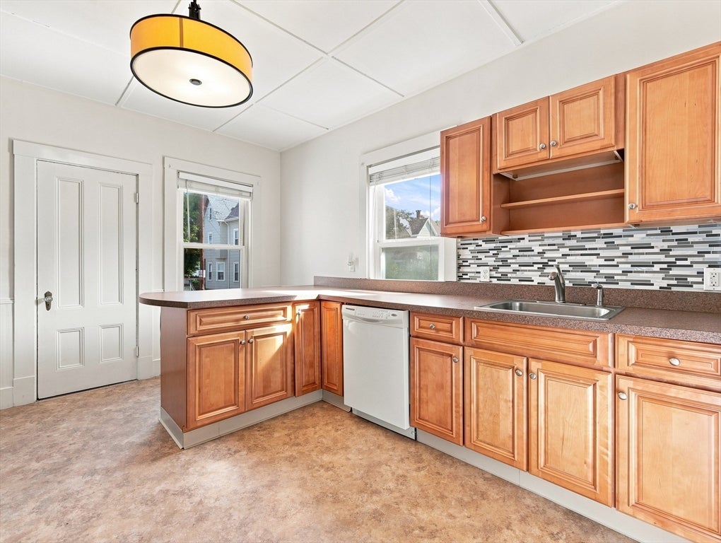 18 Crawford Street, Malden, MA, 18 Crawford Street, Malden, MA Photo #10