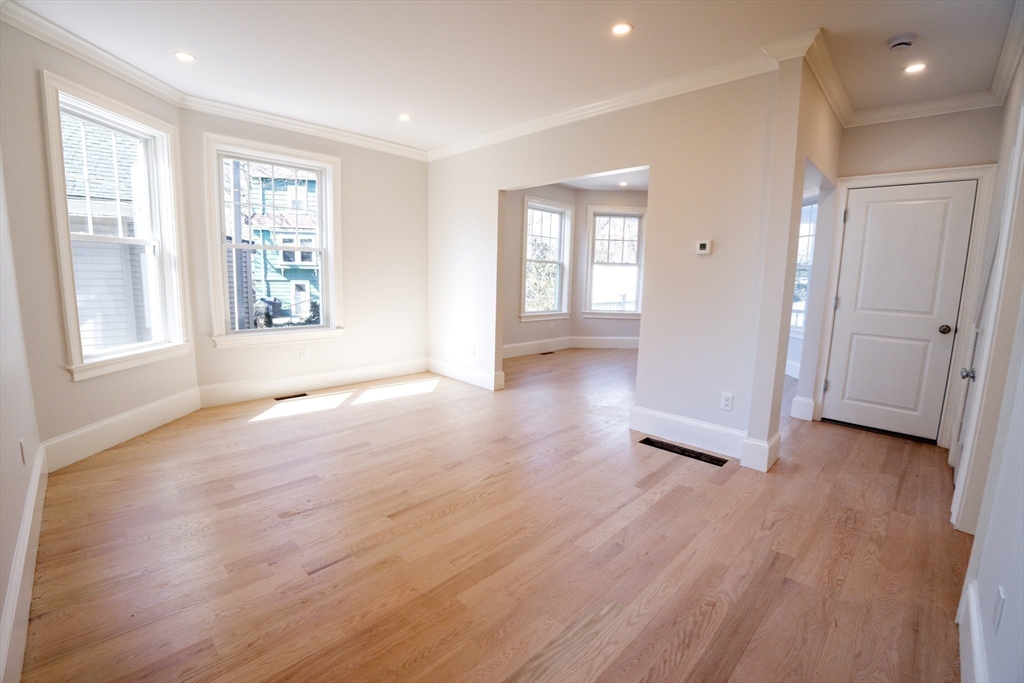 31 Rodman St 1