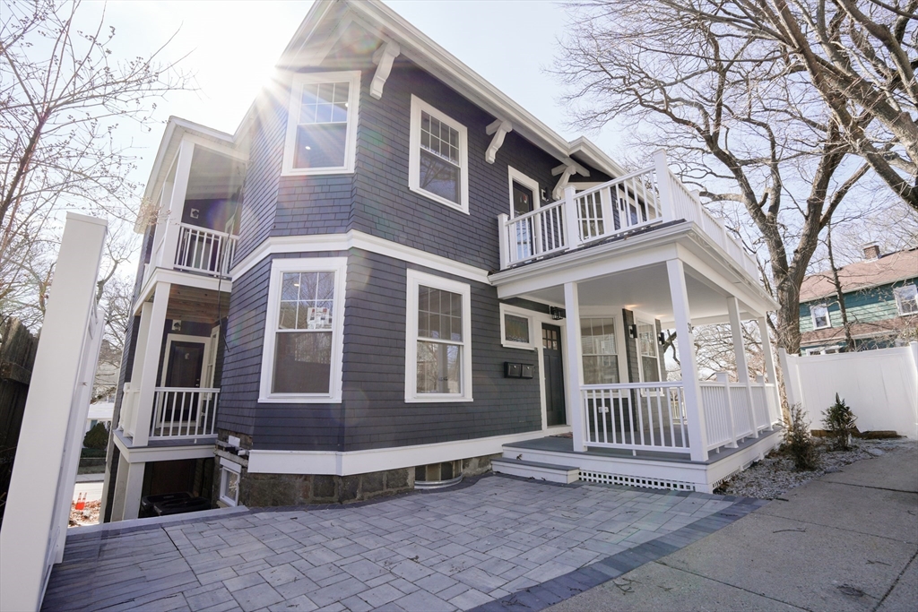 31 Rodman St 1