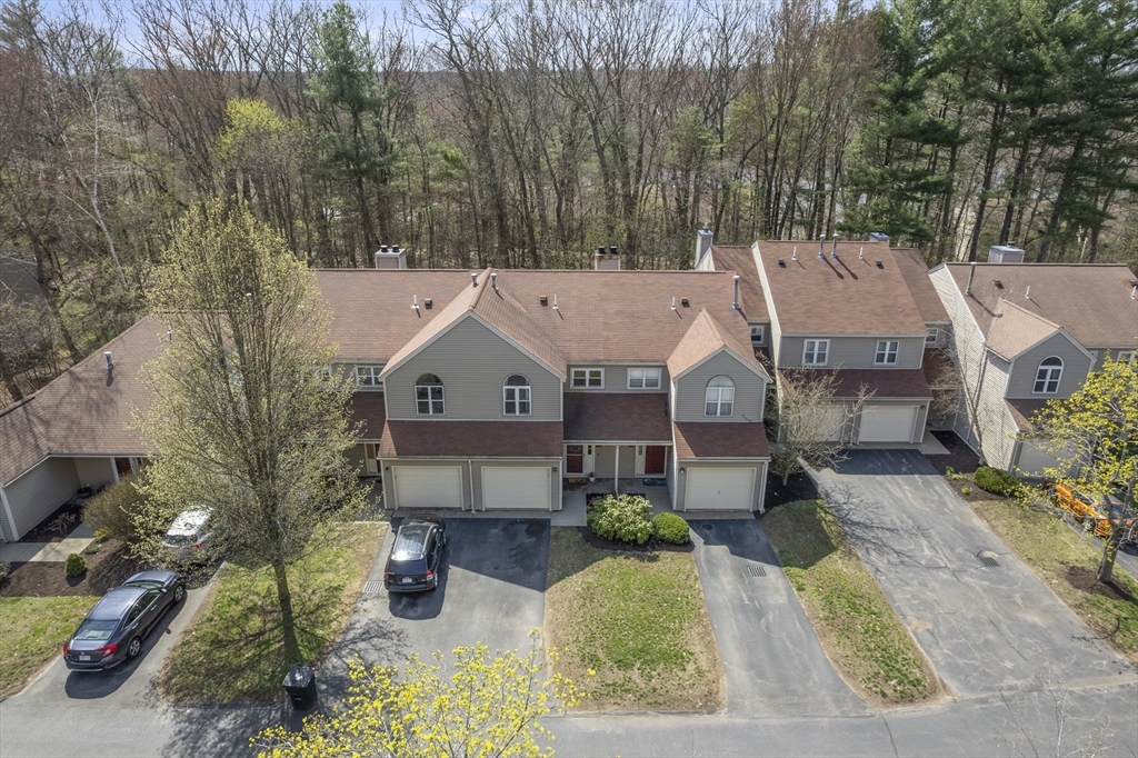 18 Thayer Pond Dr 4