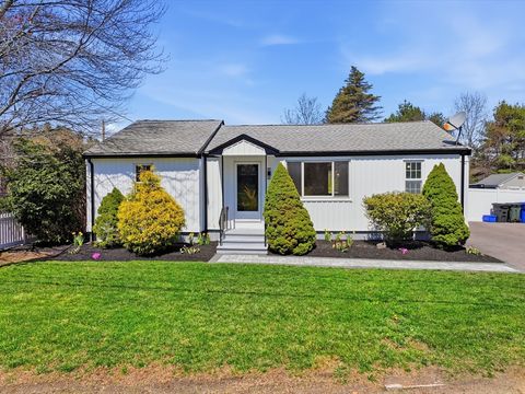 Photo of 20 Mellen St, Hopedale, MA 01747 (MLS # 73505667)