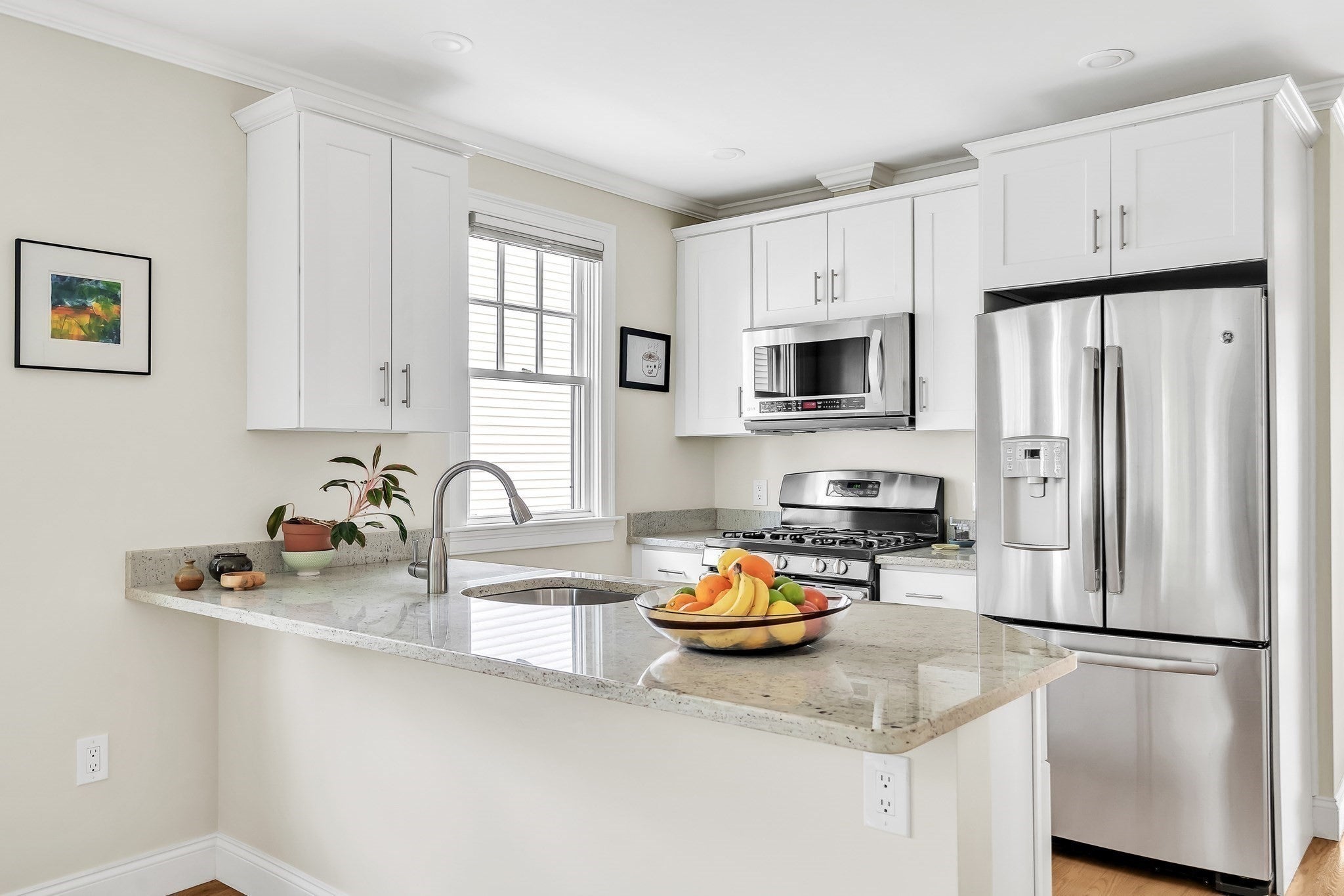 33 Clyde St #1, Somerville, MA Photo #7
