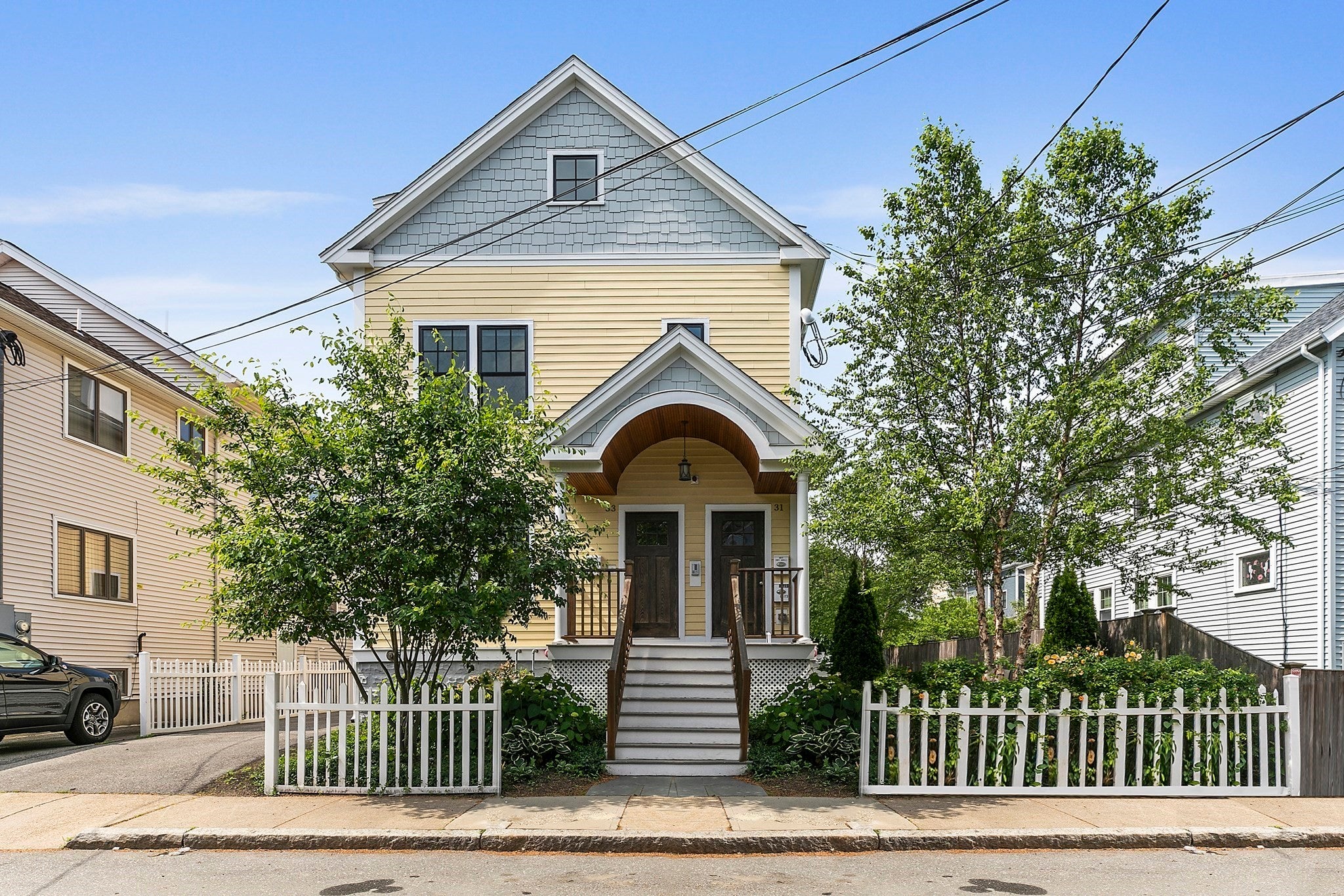 33 Clyde St