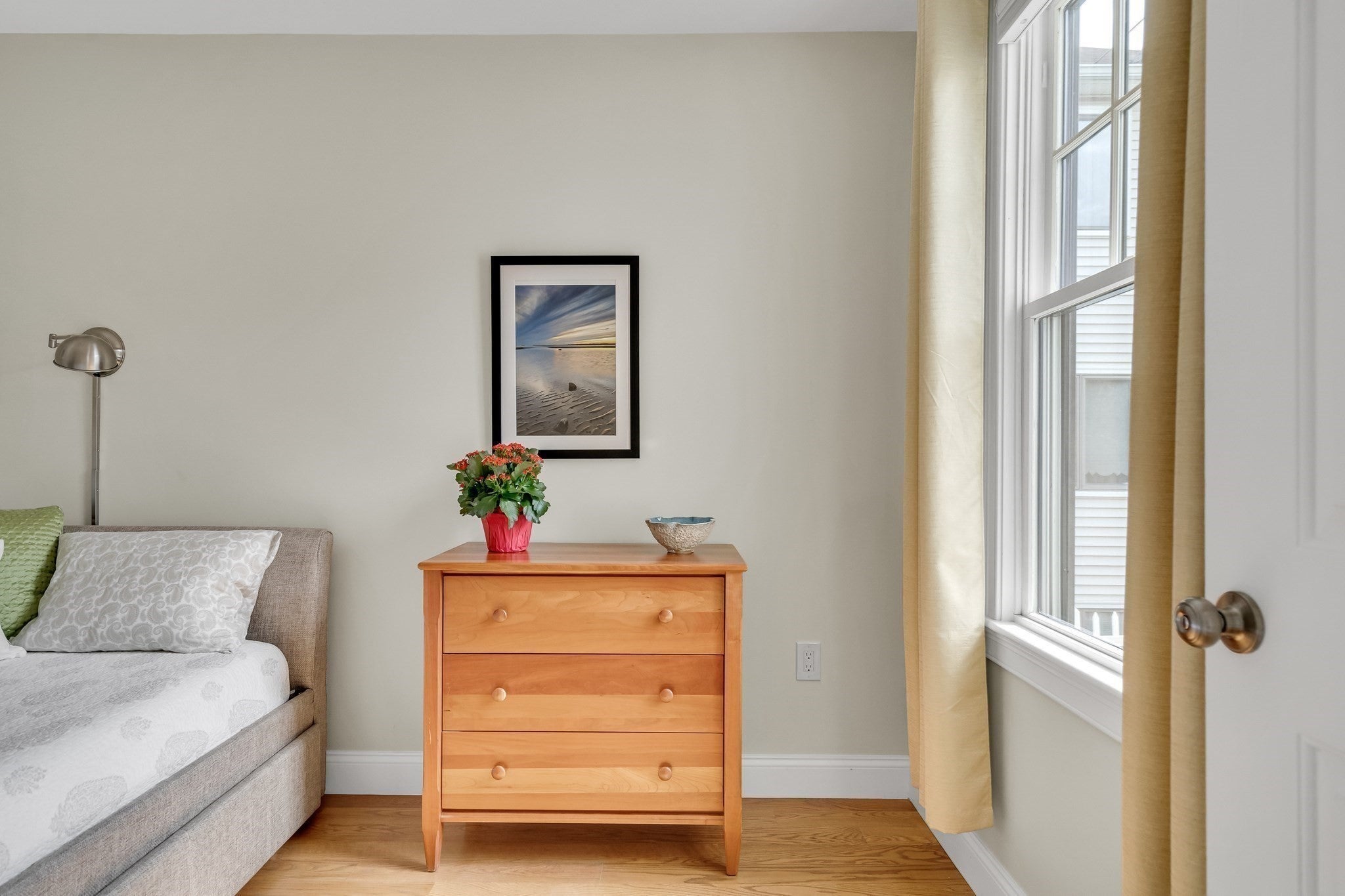 33 Clyde St #1, Somerville, MA Photo #17