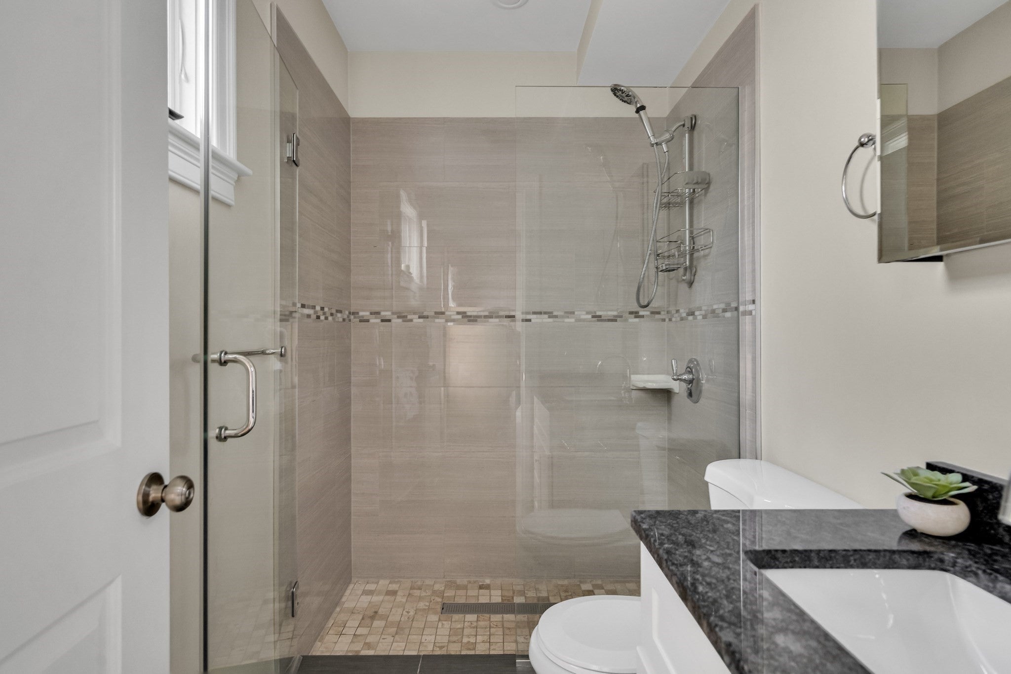 33 Clyde St #1, Somerville, MA Photo #15