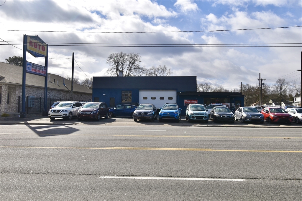 927 Boston Road