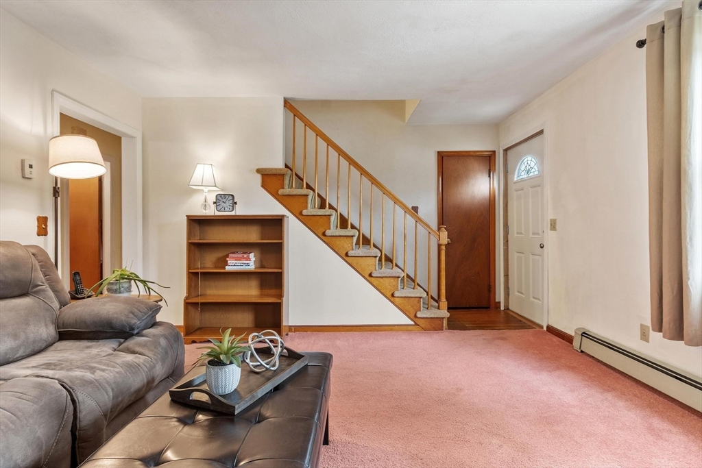 108 Kings Grant Road