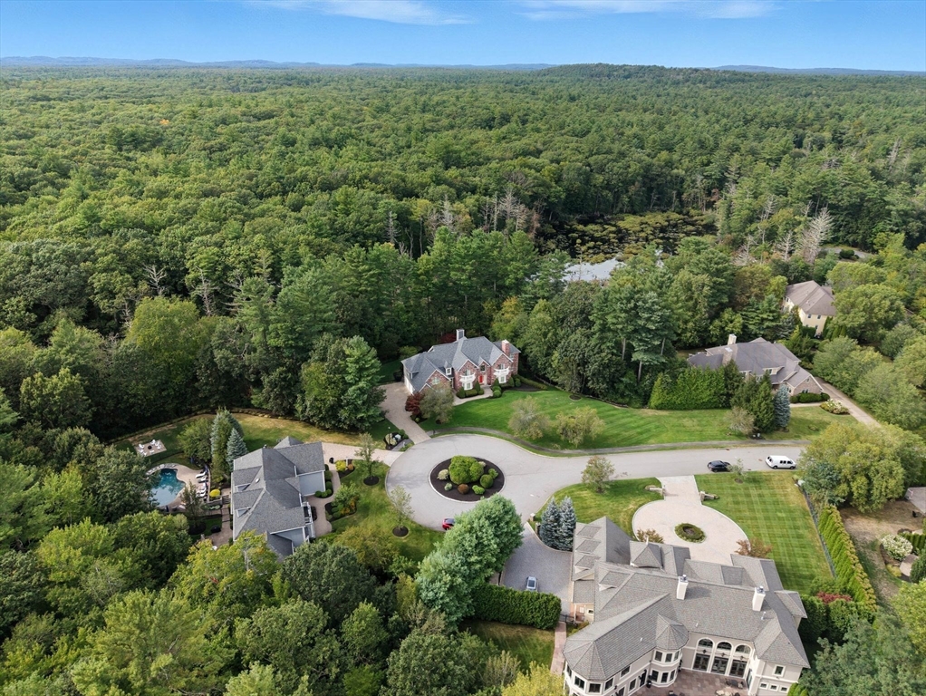 3 Warren Dr