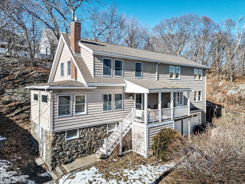 1 Beaumont Ave