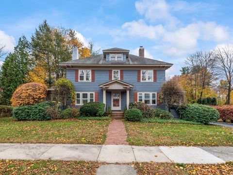 57 Berwick St Worcester MA 01602