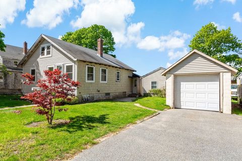 16 Annette Avenue Falmouth MA 02536