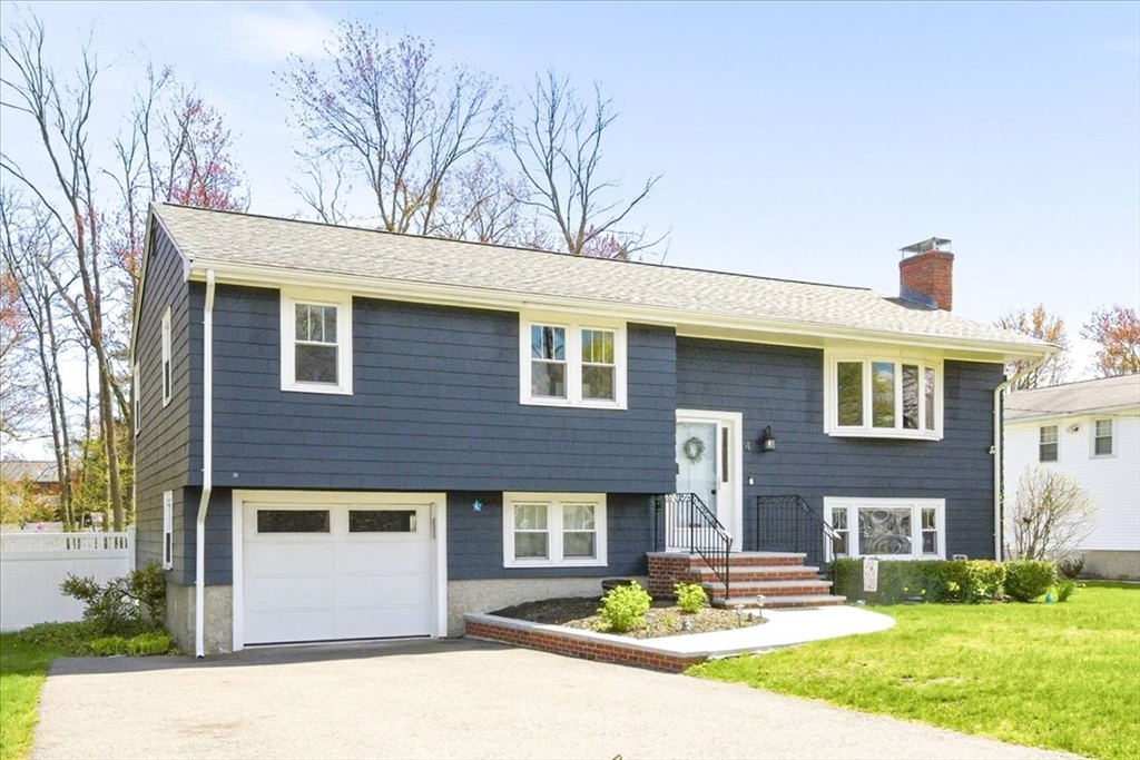 Photo: 4 Flintlock Ln, Dedham, MA