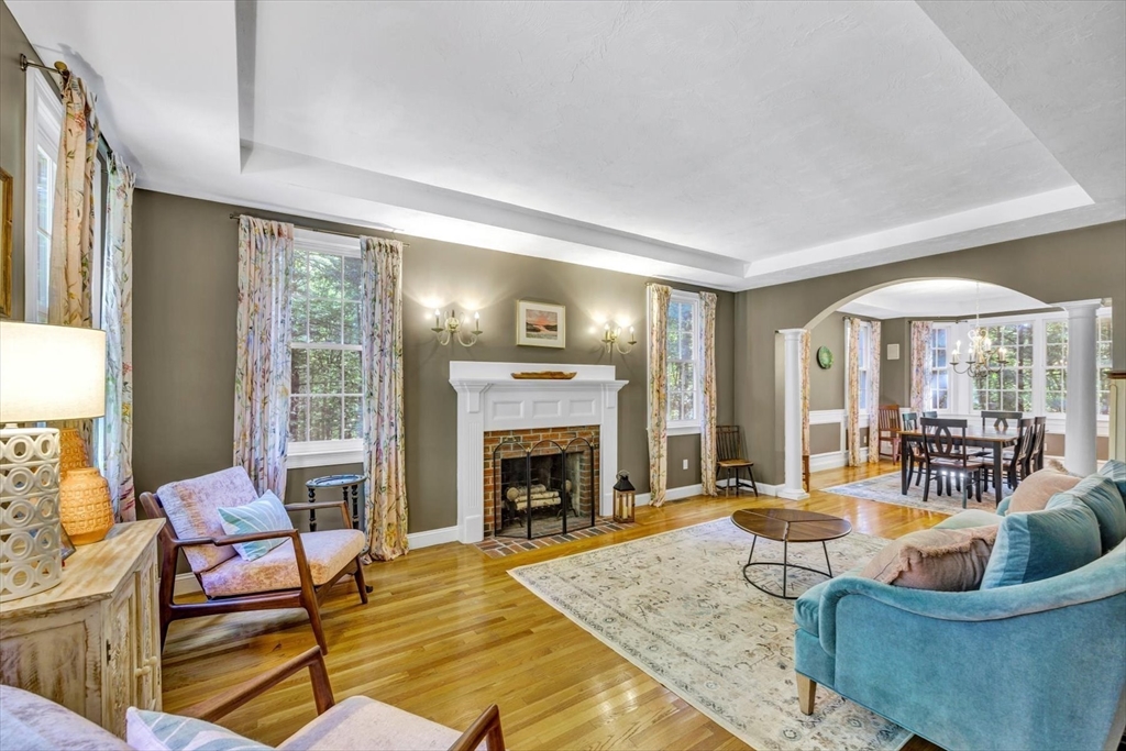 Pembroke, Massachusetts 02359, United States, 4 Bedrooms Bedrooms, ,4 BathroomsBathrooms,Residential,Active,203112