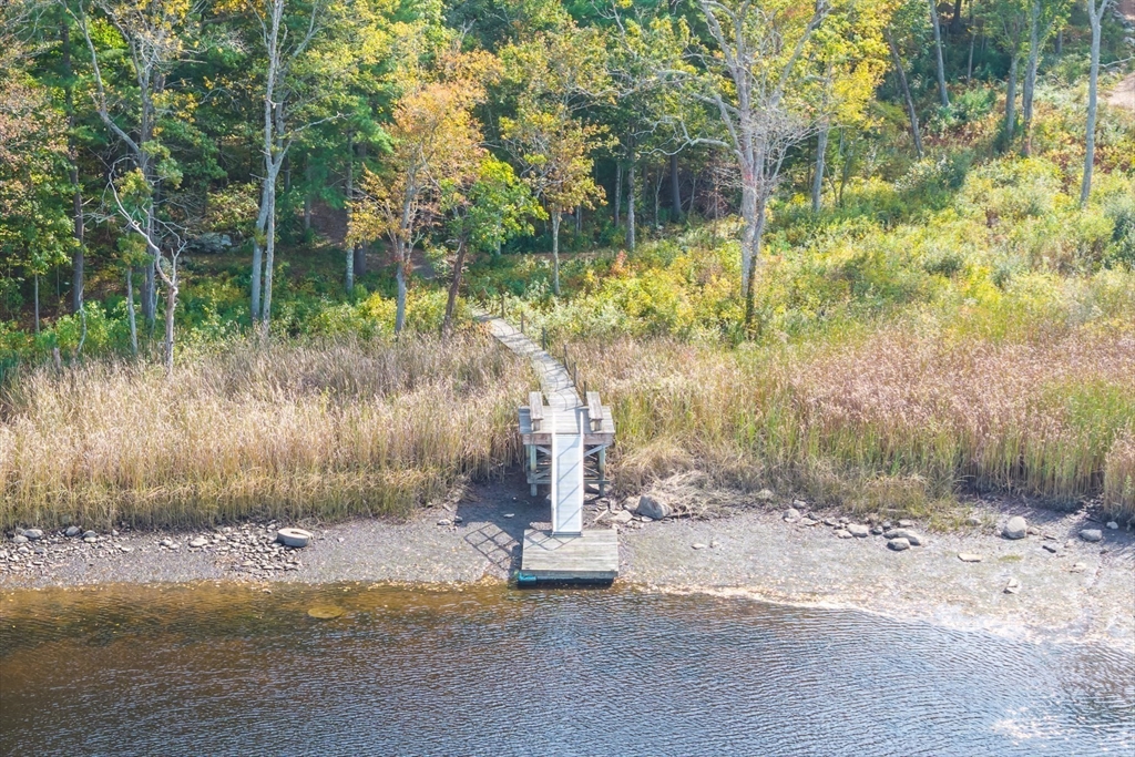 Pembroke, Massachusetts 02359, United States, 4 Bedrooms Bedrooms, ,4 BathroomsBathrooms,Residential,Active,203112