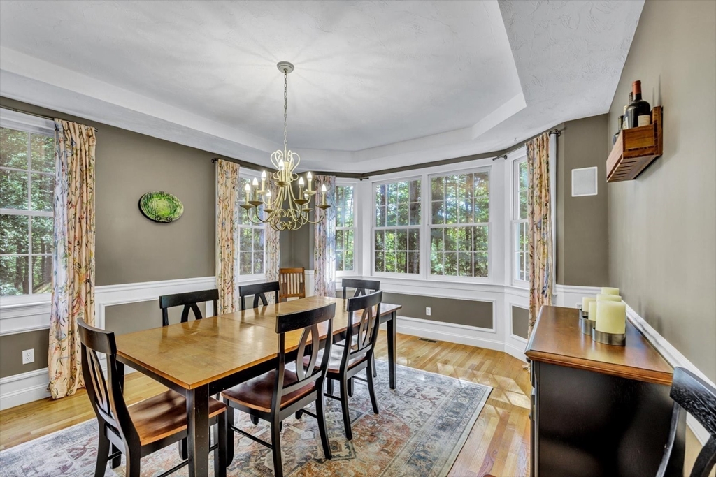 Pembroke, Massachusetts 02359, United States, 4 Bedrooms Bedrooms, ,4 BathroomsBathrooms,Residential,Active,203112