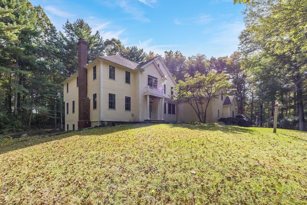 Pembroke, Massachusetts 02359, United States, 4 Bedrooms Bedrooms, ,4 BathroomsBathrooms,Residential,Active,203112