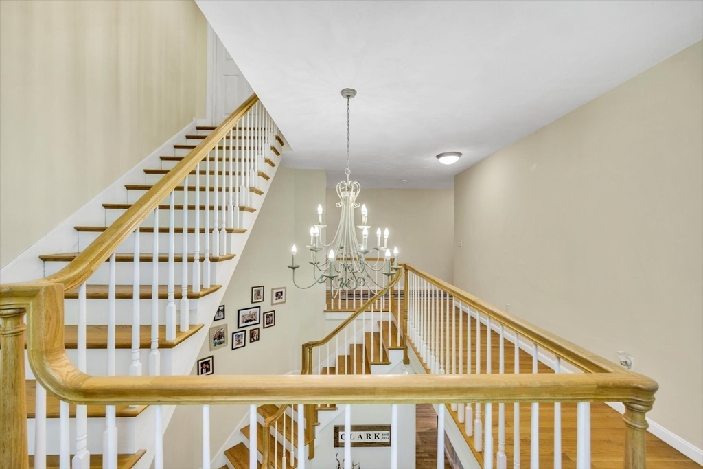 Pembroke, Massachusetts 02359, United States, 4 Bedrooms Bedrooms, ,4 BathroomsBathrooms,Residential,Active,203112