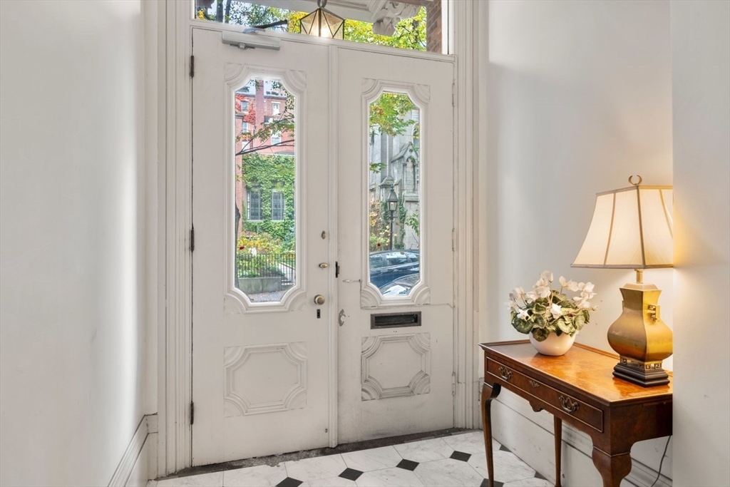 32 Chestnut Street 2