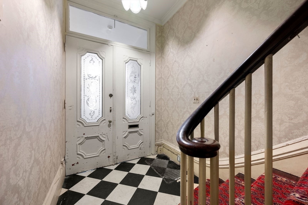 32 Chestnut Street 2