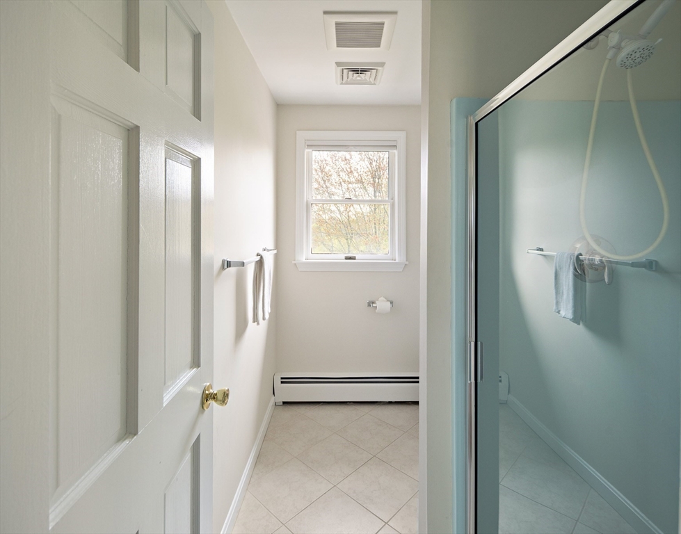 18 Nob Way, Lowell, MA, 18 Nob Way, Lowell, MA Photo #25