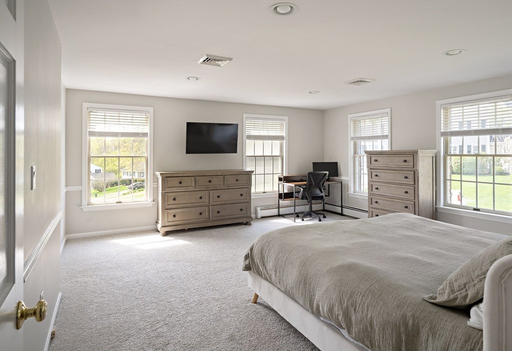 18 Nob Way, Lowell, MA, 18 Nob Way, Lowell, MA Photo #16