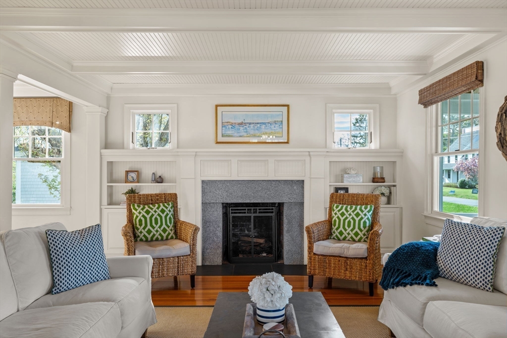 9 Lincoln Ave