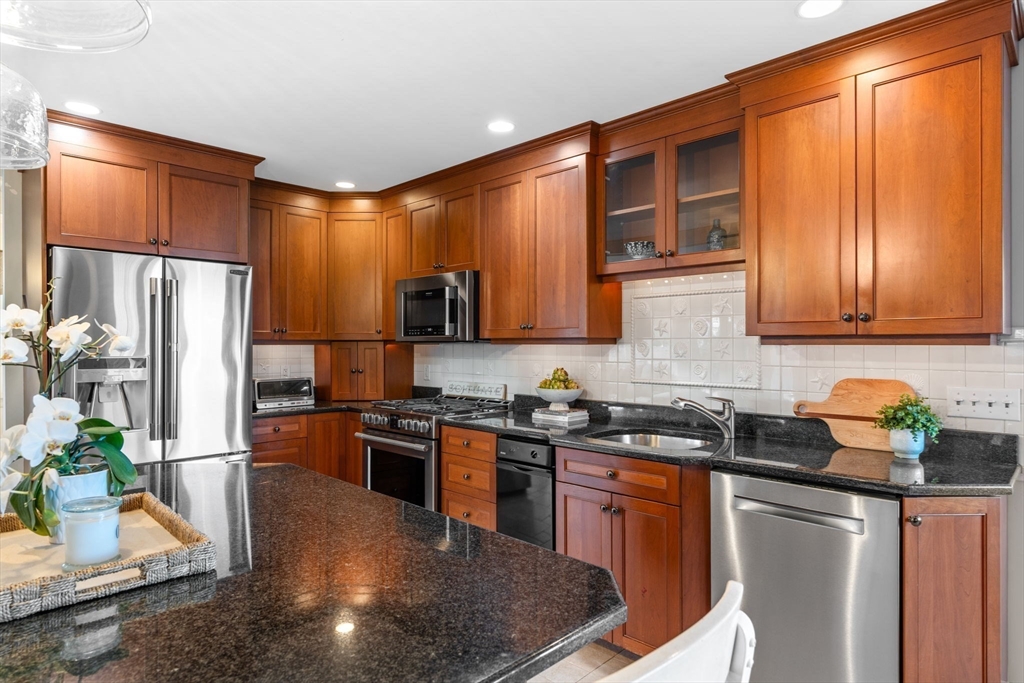 9 Lincoln Ave, Scituate, MA Photo #12