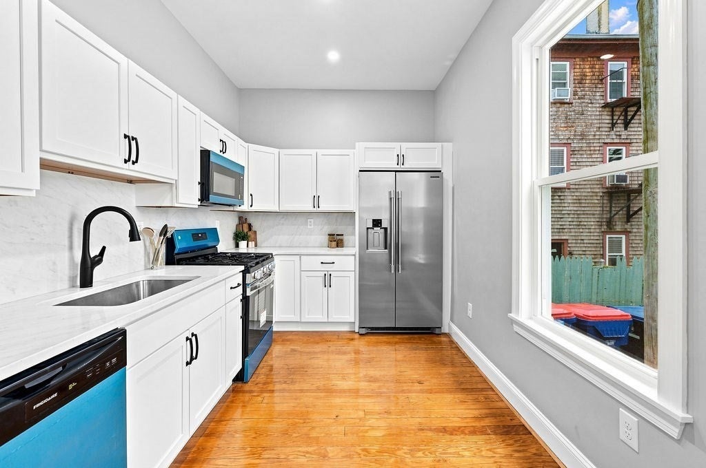 216 State St, New Bedford, MA, 216 State St, New Bedford, MA Photo #8