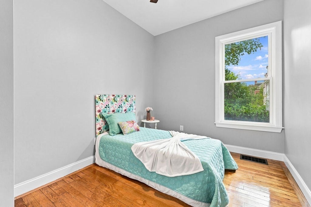 216 State St, New Bedford, MA, 216 State St, New Bedford, MA Photo #15