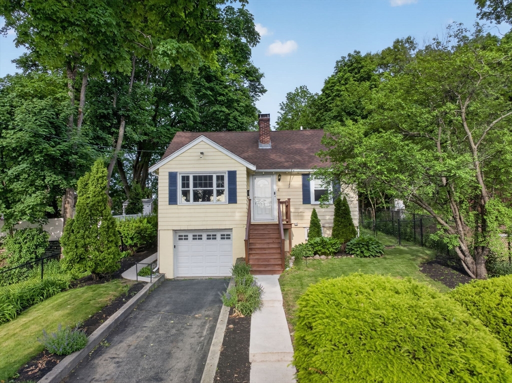 4 Irving St