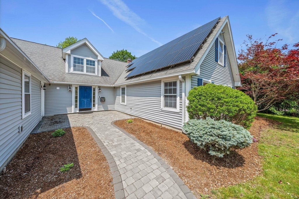 12 Richard Rd
