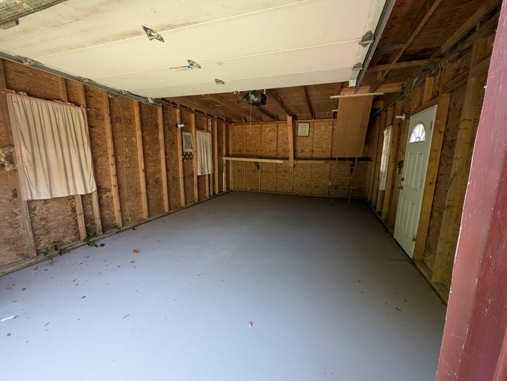 32 Norton Orchard Rd