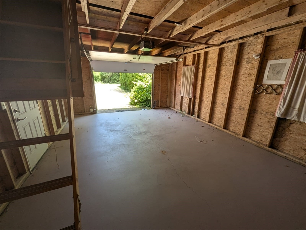 32 Norton Orchard Rd