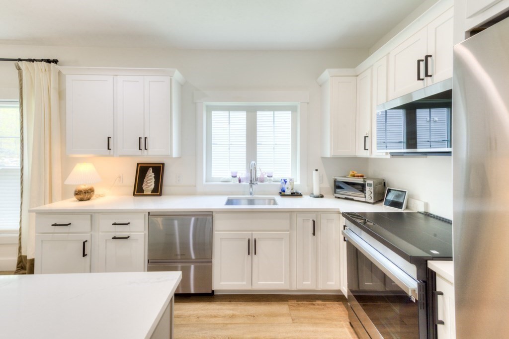 21 Salisbury Hill Blvd, Worcester, MA Photo #8