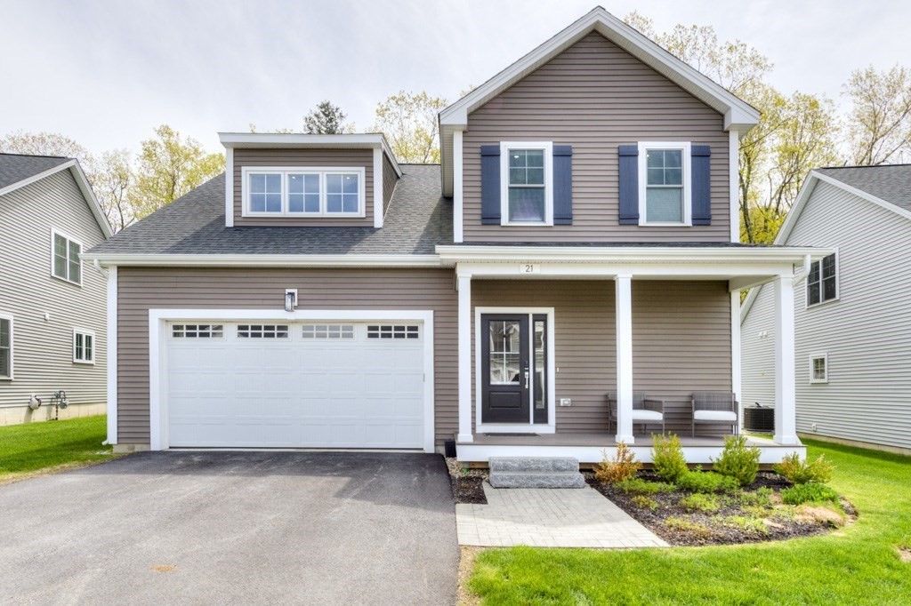21 Salisbury Hill Blvd, Worcester, MA Photo #1