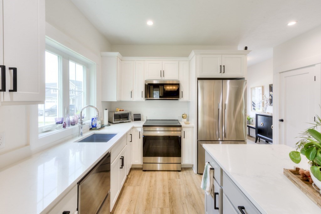 21 Salisbury Hill Blvd, Worcester, MA Photo #6
