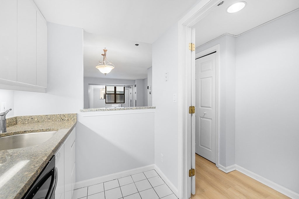 170 Tremont St 204