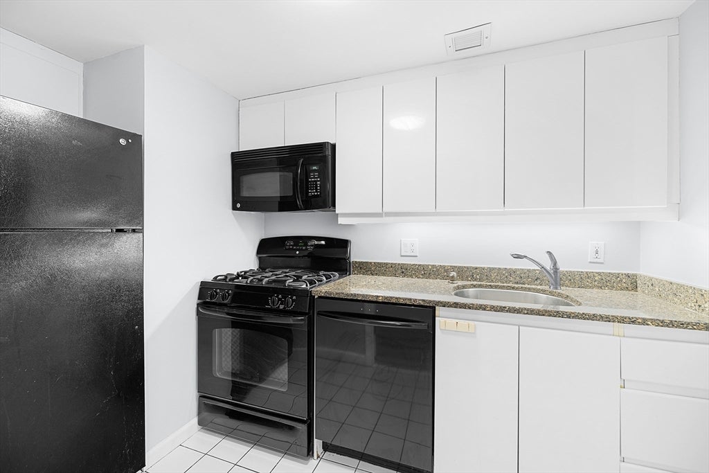 170 Tremont St 204