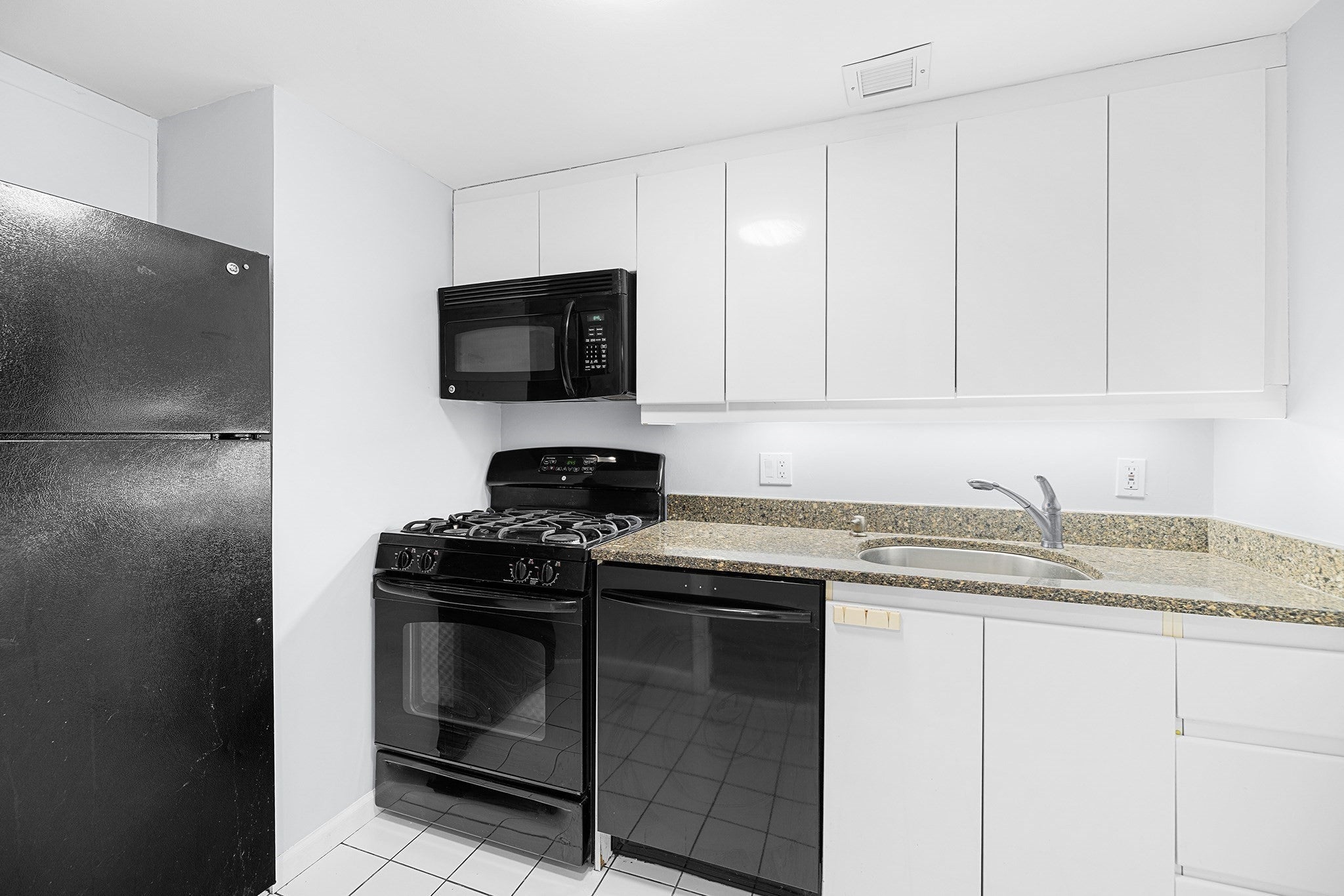 170 Tremont St 204