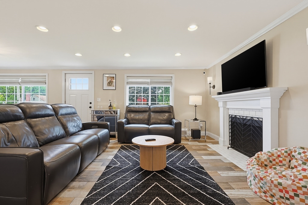11 Vernon Pl