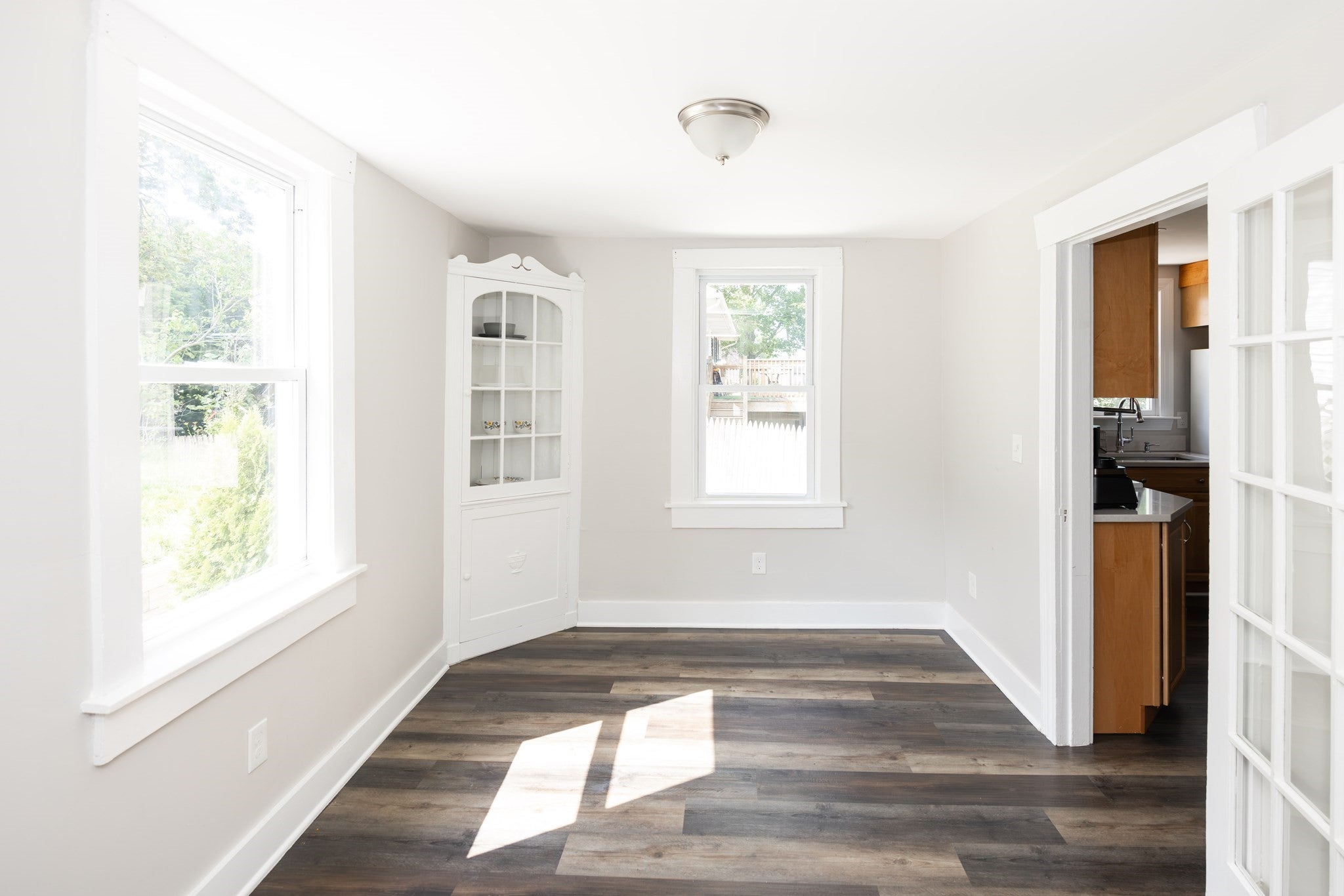 435 Lake Ave, Worcester, MA Photo #4
