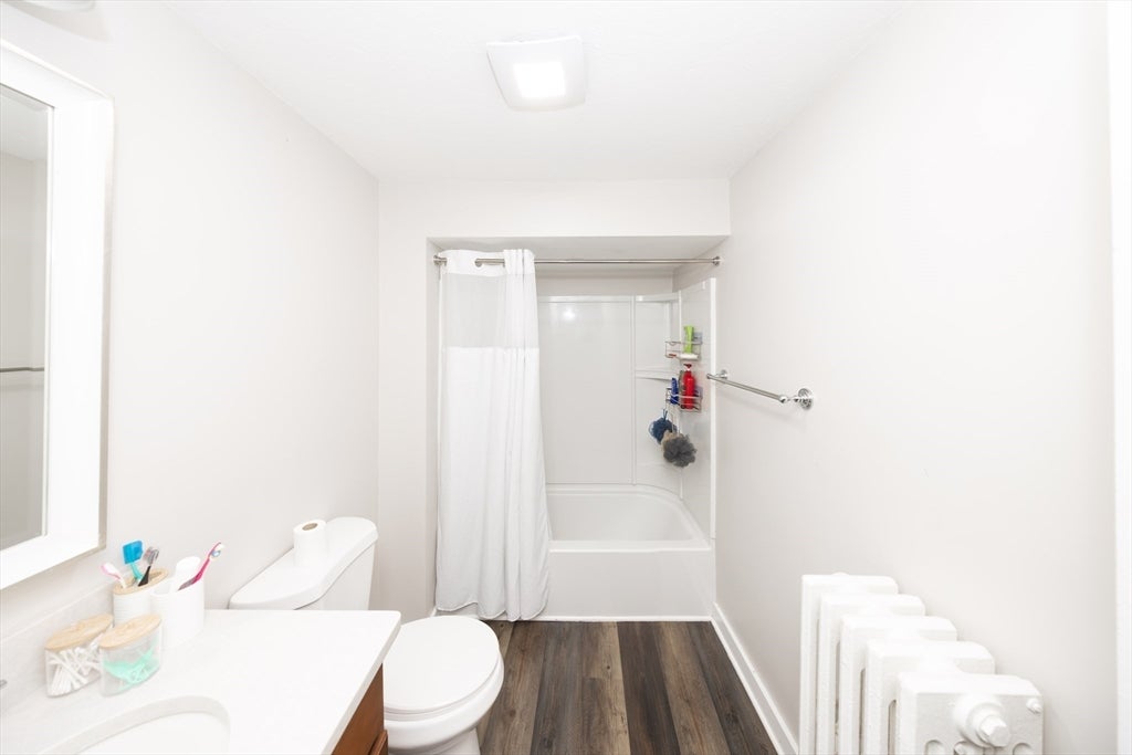 435 Lake Ave, Worcester, MA, 435 Lake Ave, Worcester, MA Photo #10