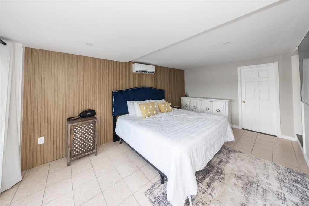 435 Lake Ave, Worcester, MA, 435 Lake Ave, Worcester, MA Photo #20