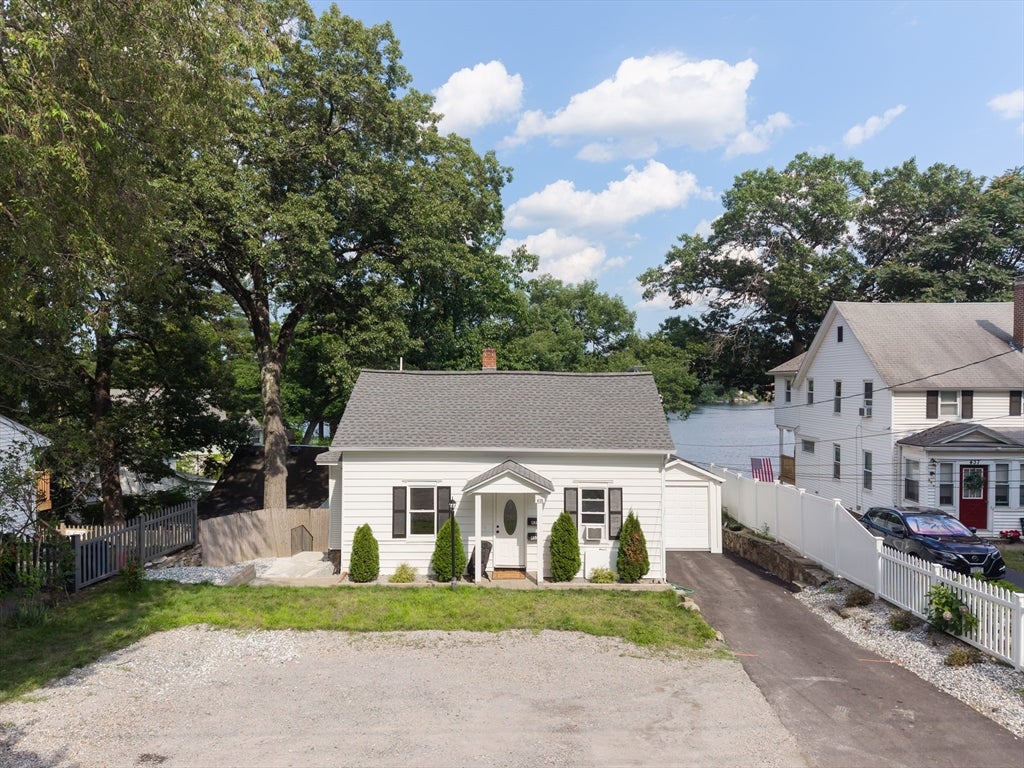 435 Lake Ave, Worcester, MA, 435 Lake Ave, Worcester, MA Photo #1
