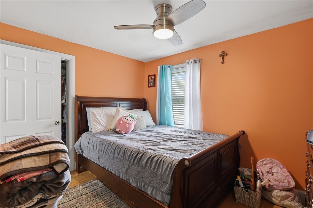 229 Whalom Rd, Lunenburg, MA Photo #21