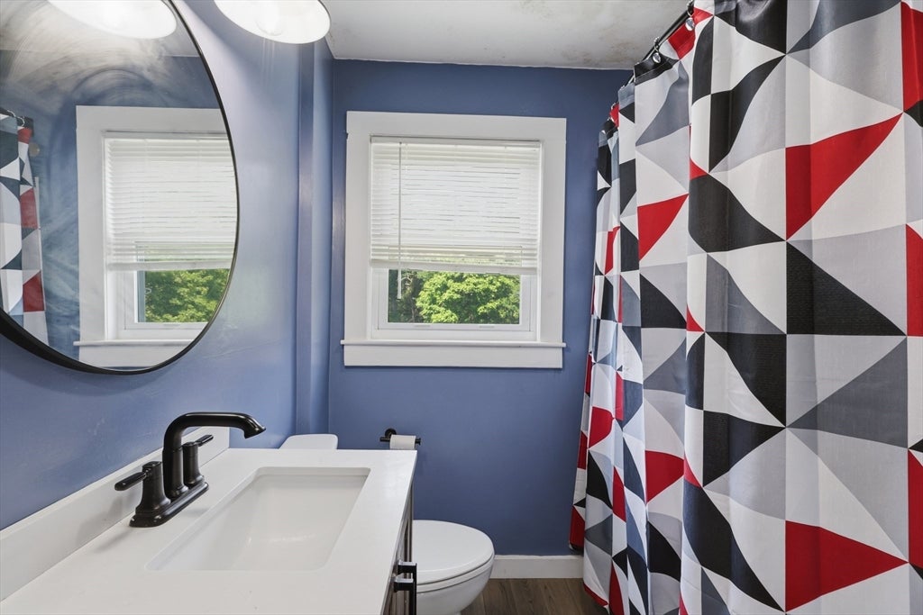 229 Whalom Rd, Lunenburg, MA Photo #25